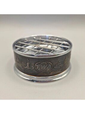 TWA Vintage Aviation Souvenir Metal Ashtray Global Landmarks Golden Age Flight